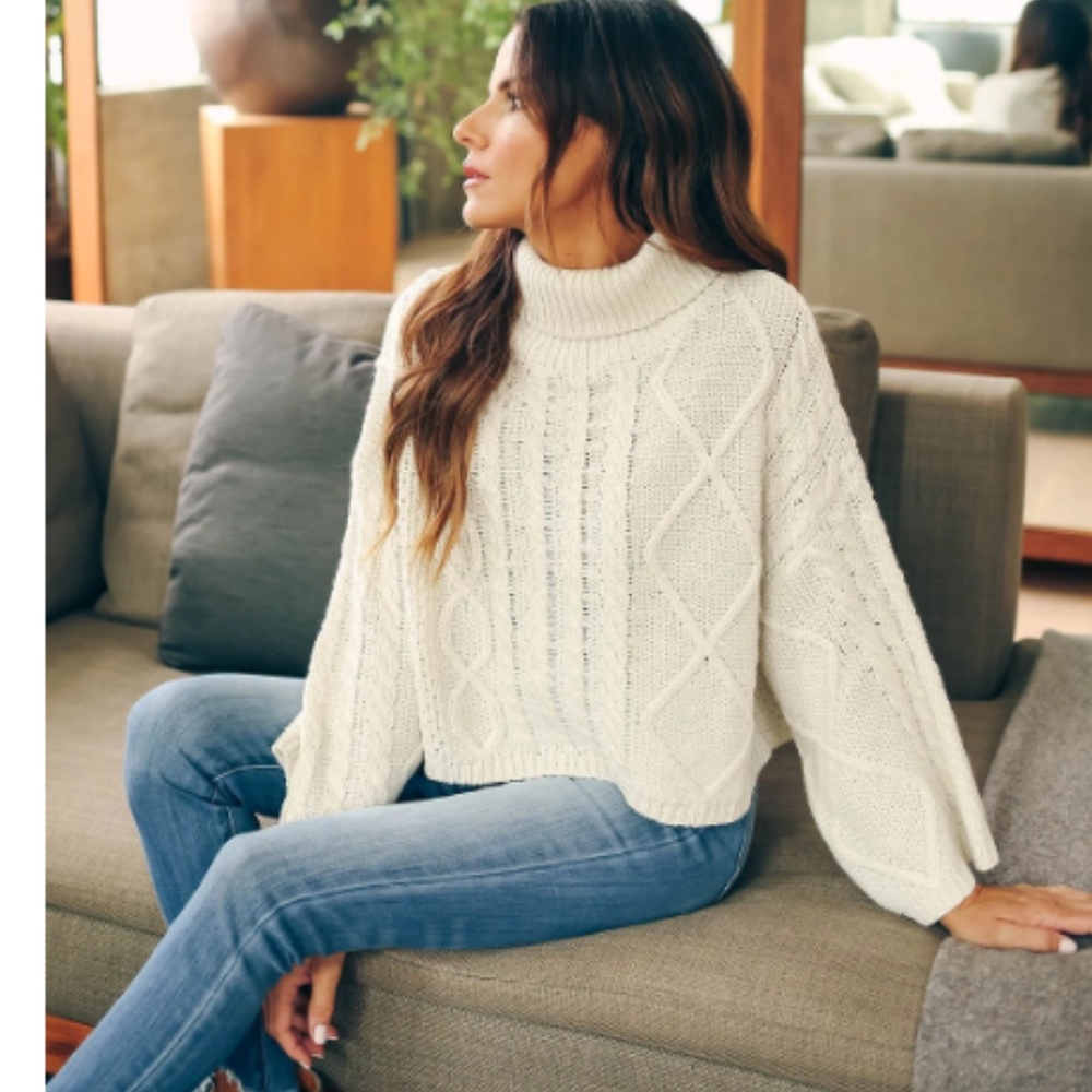 SANDRA Cable Knit Turtleneck